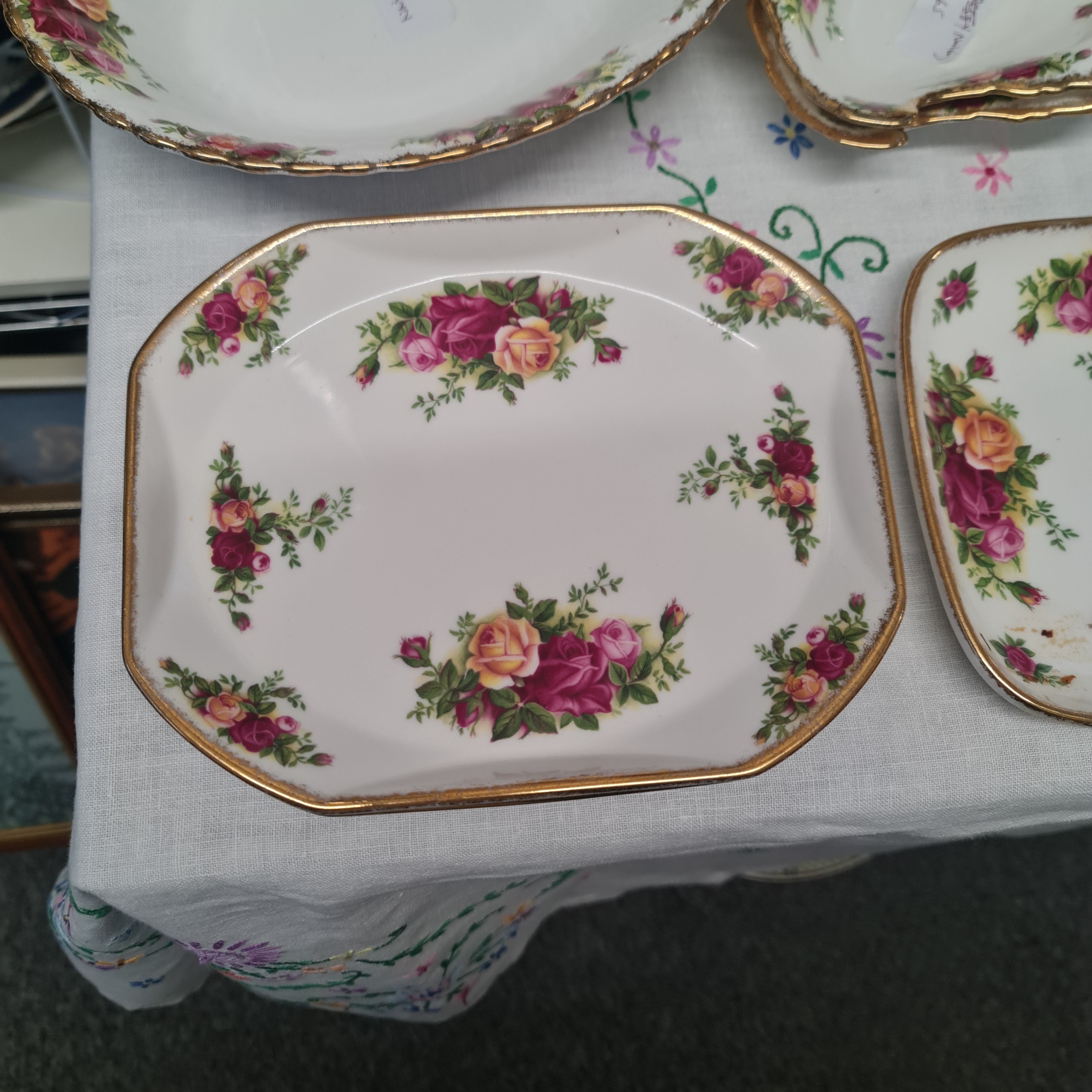 Royal Albert - Old Country Roses Dinnerware