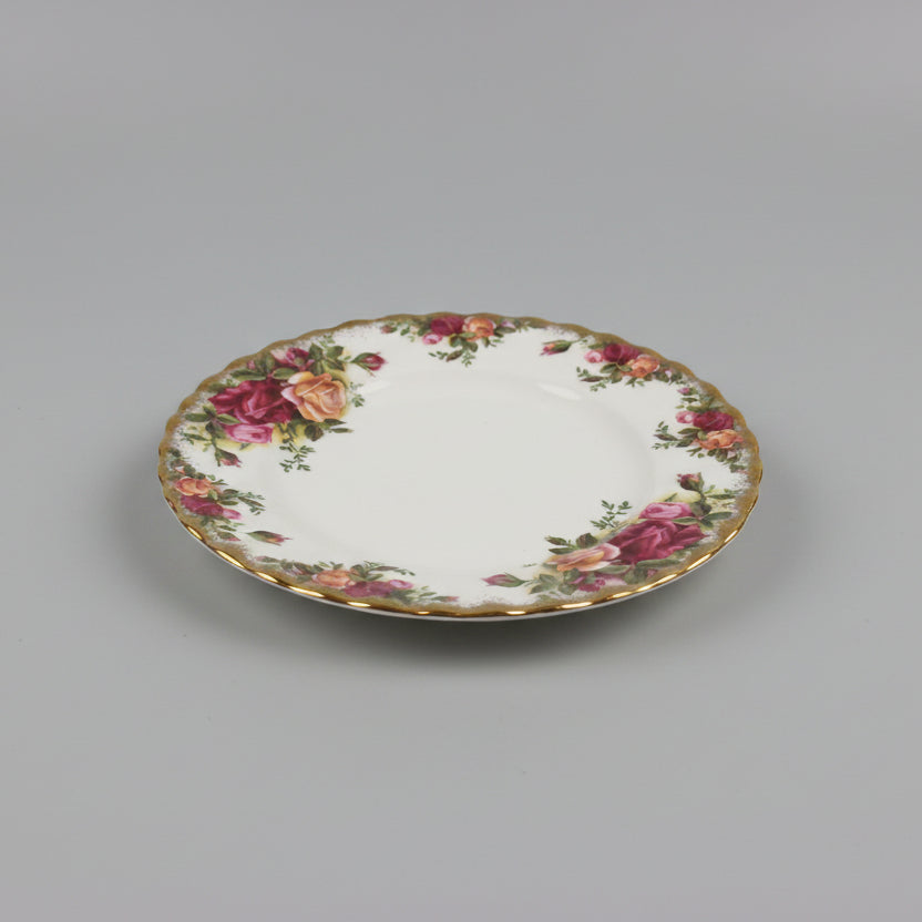Rare Royal Albert Old Country Rose 16cm plate -1962 version made in England