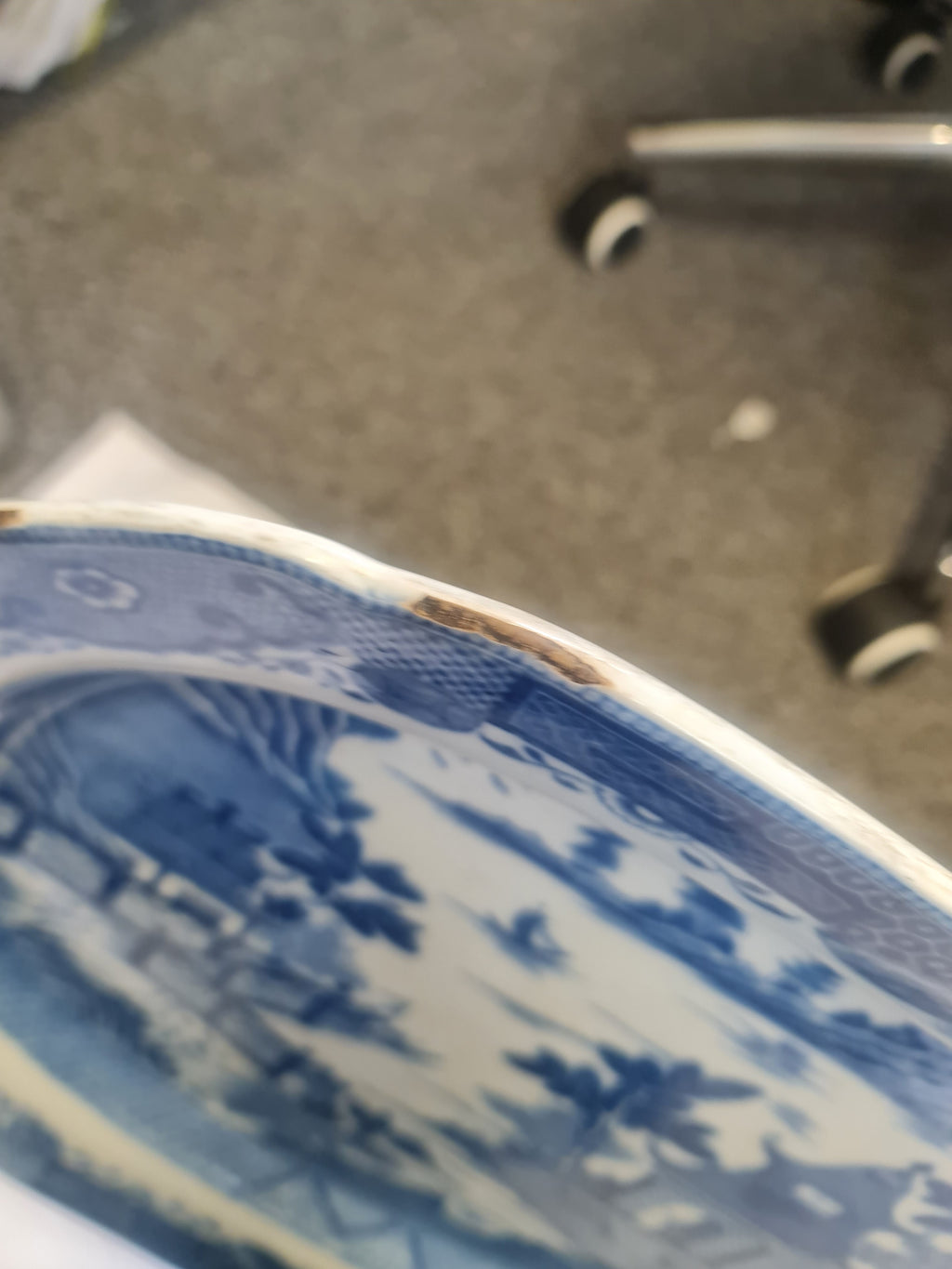English Pearlware Blue & White Staffordshire Pottery Platter C1810-1825 - worned out on edge