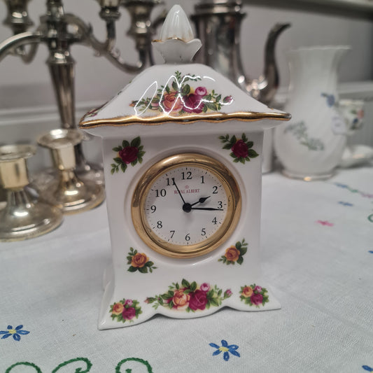 Royal Albert old country rose table clock