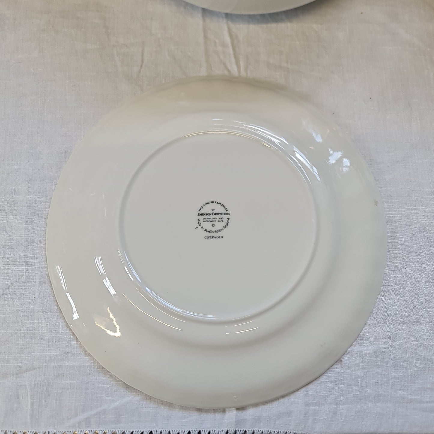Assorted cranberry dinner plate