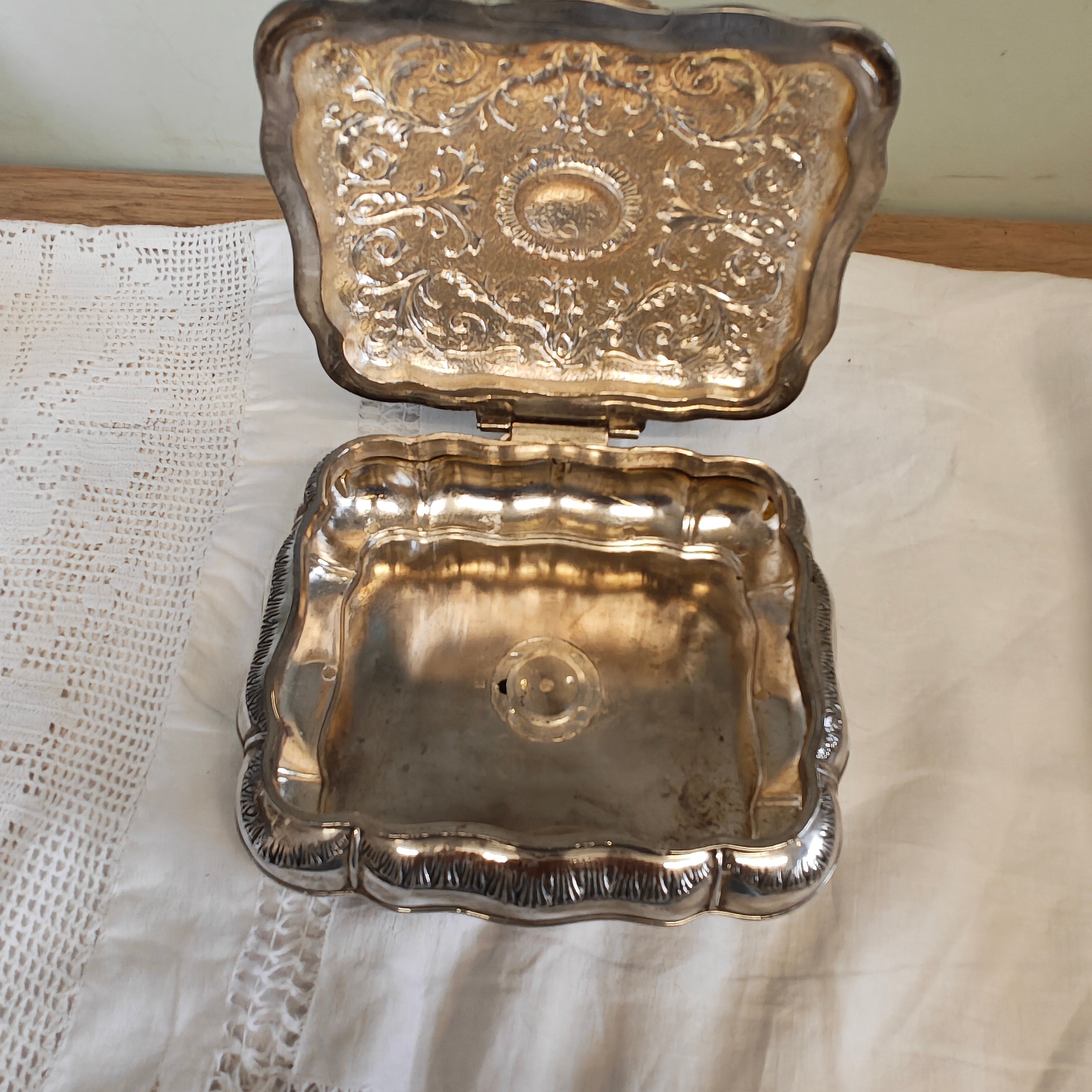 Vintage silver plated jewellery box