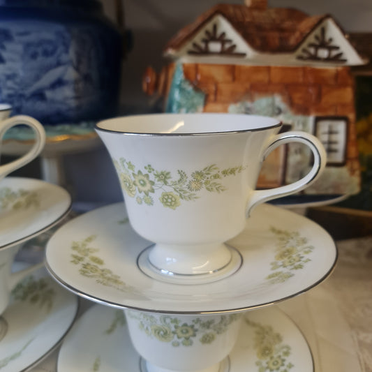 Wedgwood Caroline tea set duo