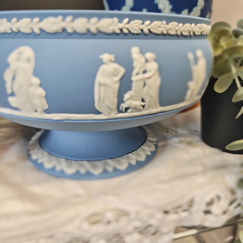 Wedgewood Jasperware Padestal Bowl 1891-1908