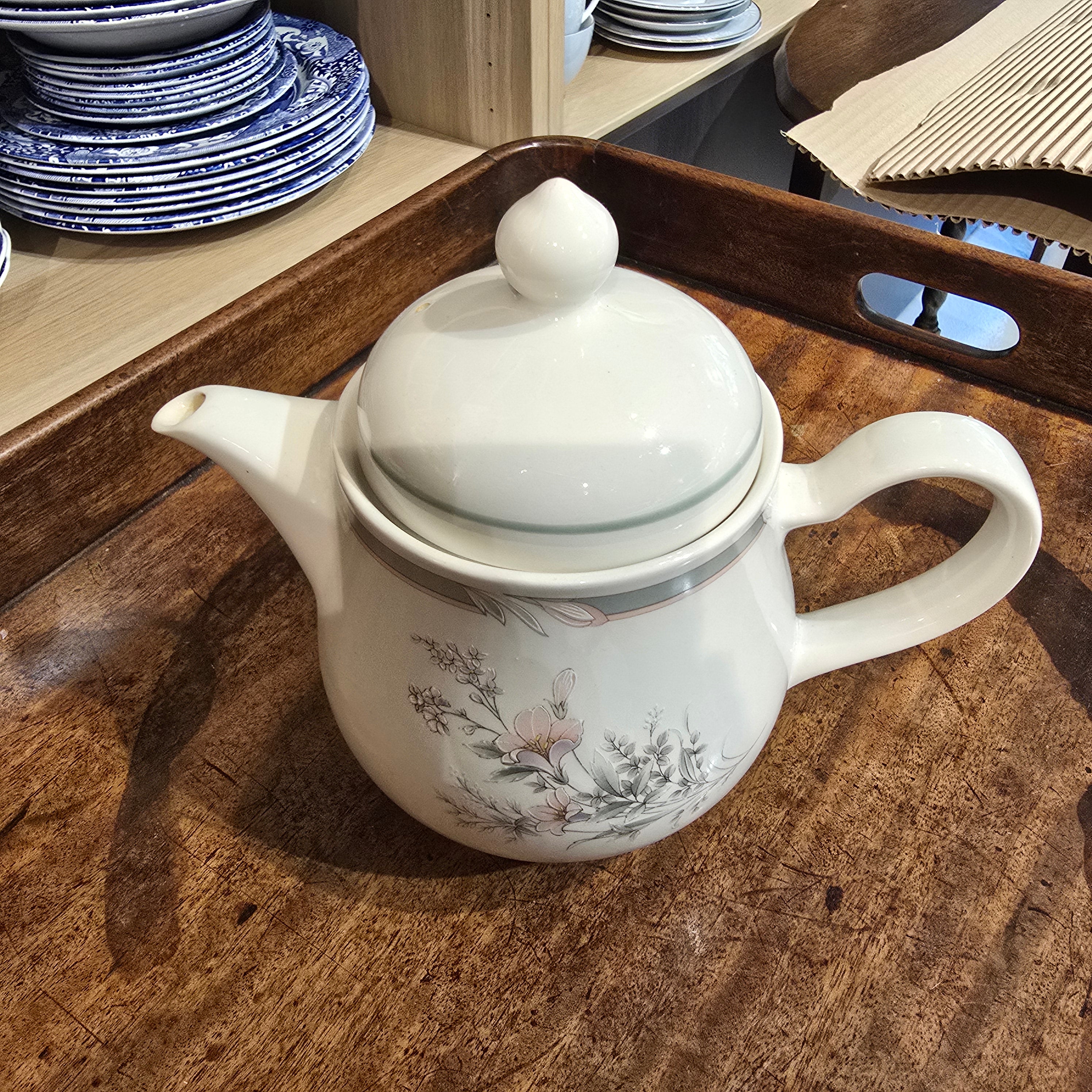Noritake for Debenhams – Vintage Marfield Teapot