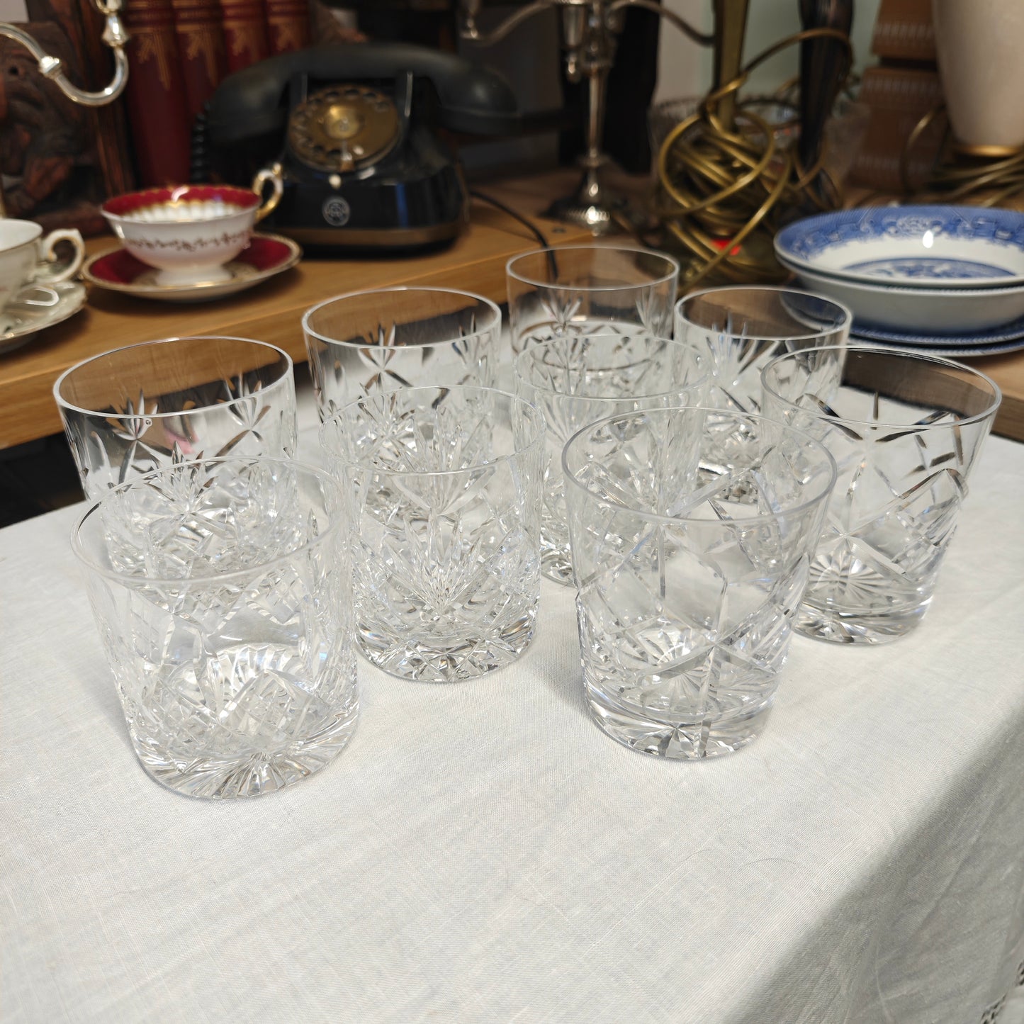 9 x High quality hand cut crystal glassware