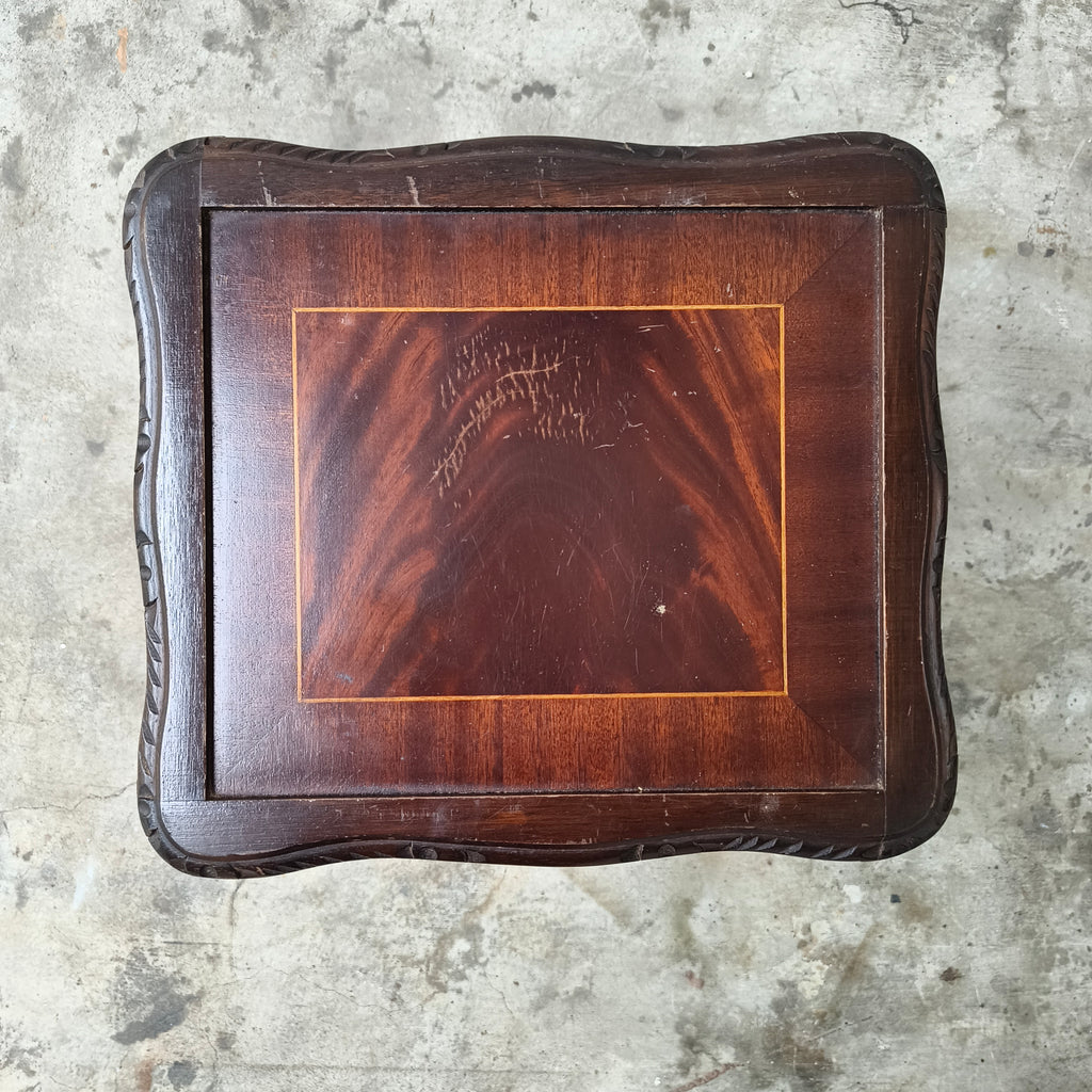 Circa 1910 Edwardian Queen Anne Revival Flame Mahogany Nesting Tables