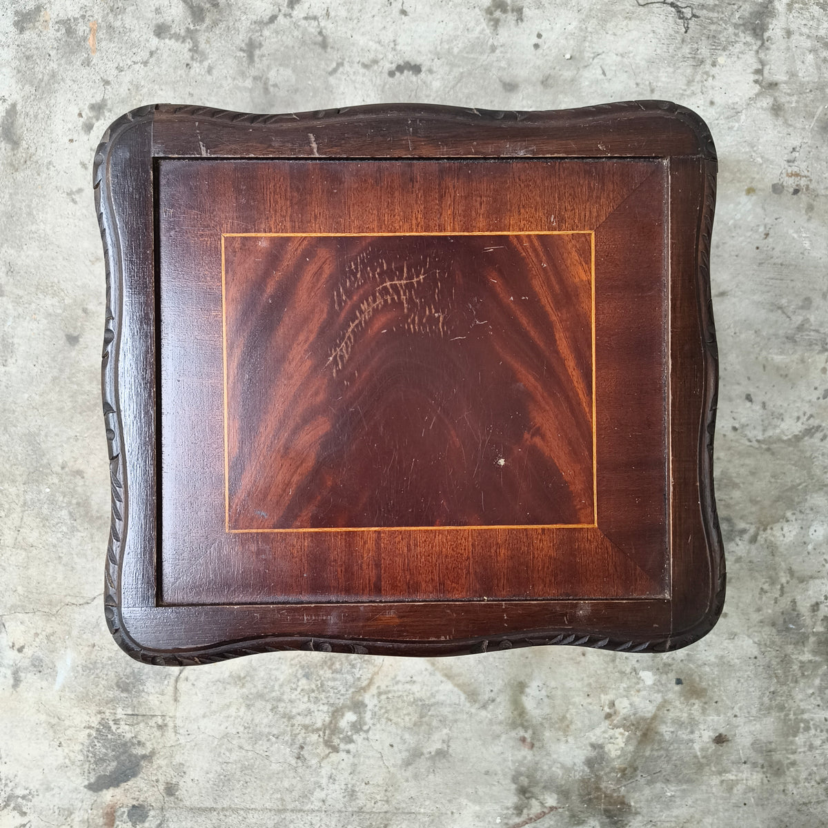 Circa 1910 Edwardian Queen Anne Revival Flame Mahogany Nesting Tables