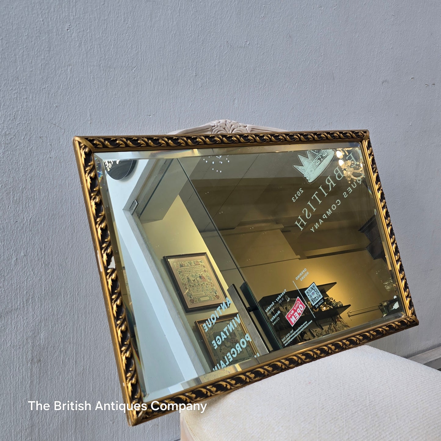 Ornate Giltwood Rectangular Wall Mirror with Decorative Frame