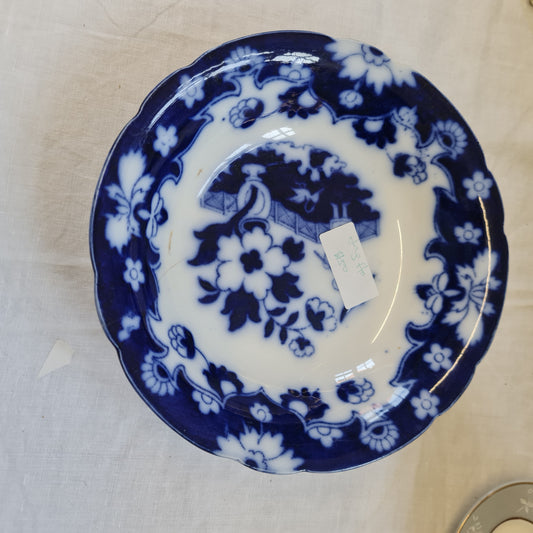 Antique blue and white bowl - defect