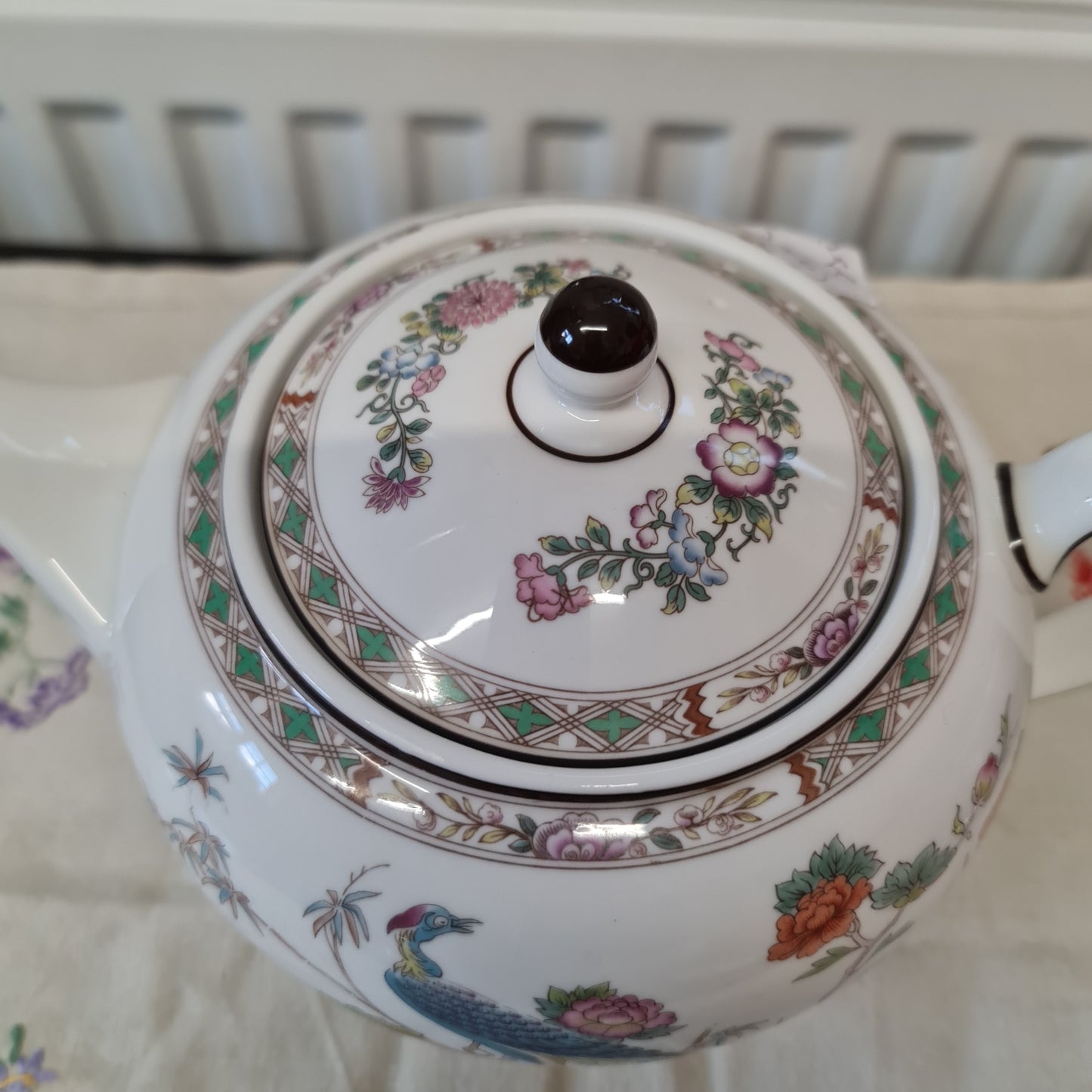 Wedgwood kutani Fine bone china big tea pot
