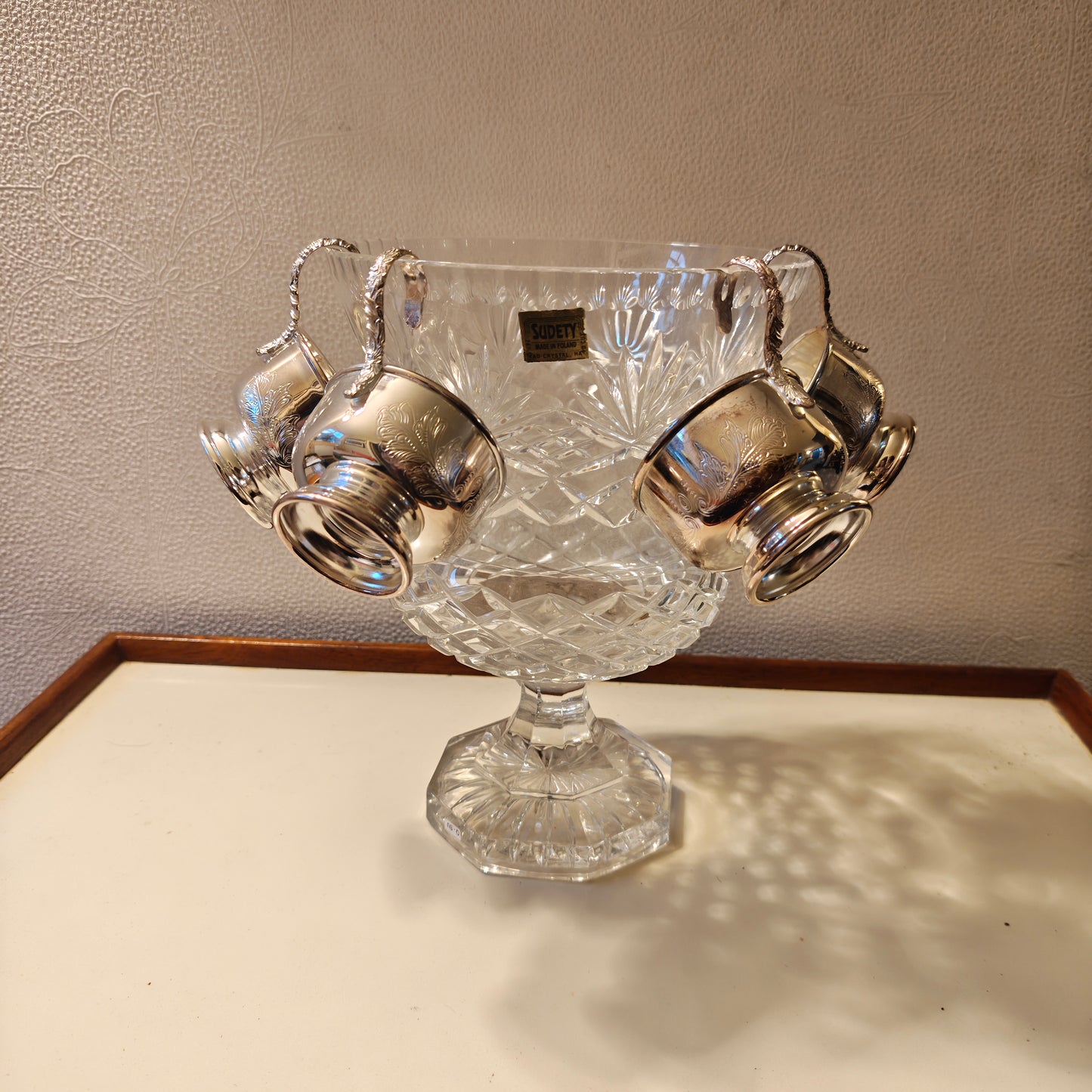 Gorgeous Vintage high quality hand cut crystal with 4 x silver plated cups