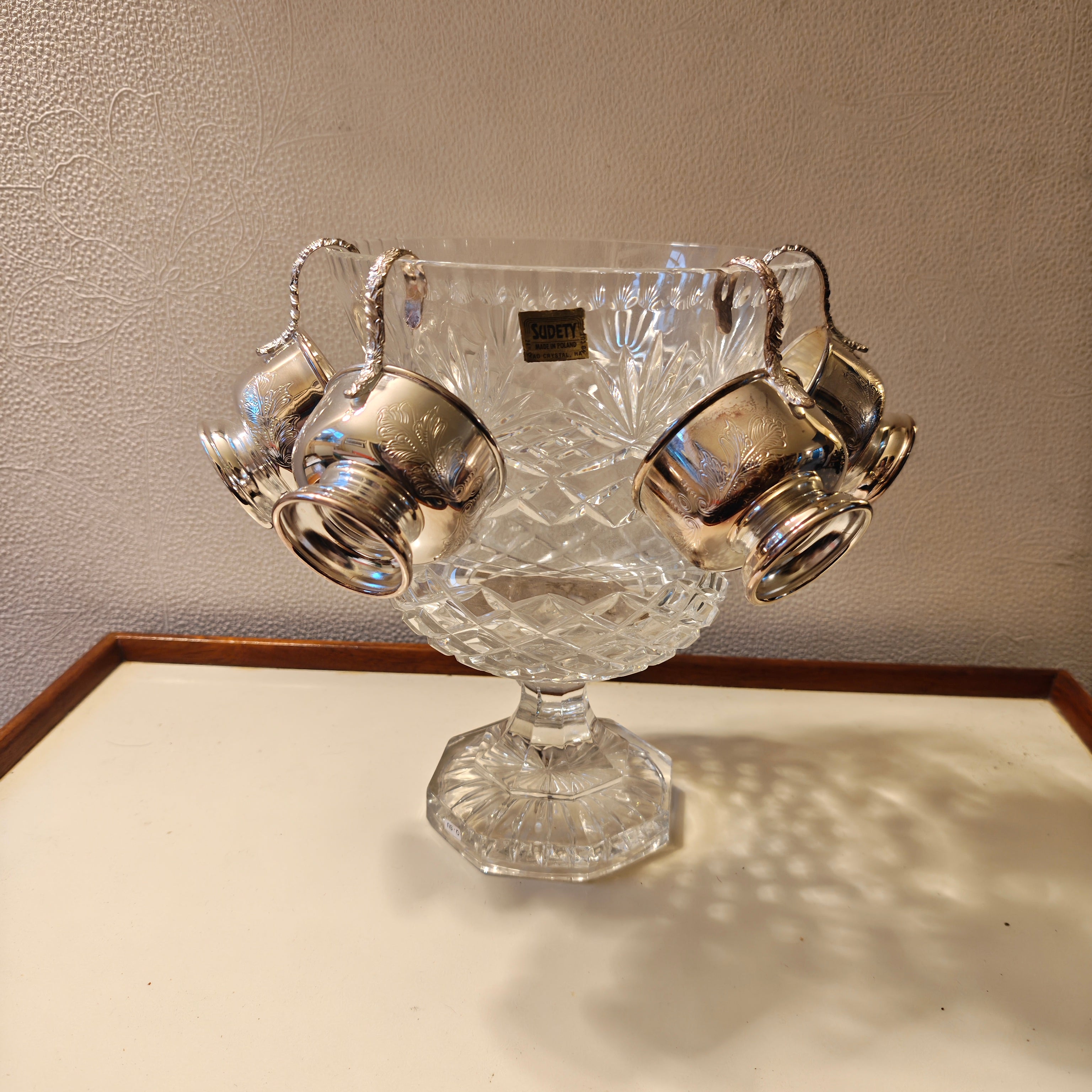 Gorgeous Vintage high quality hand cut crystal with 4 x silver plated cups