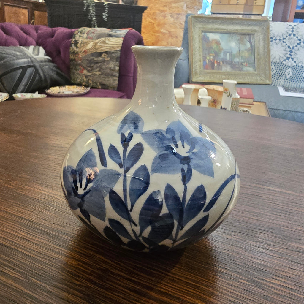 Vintage Handpainted Chinese Blue and White Vase