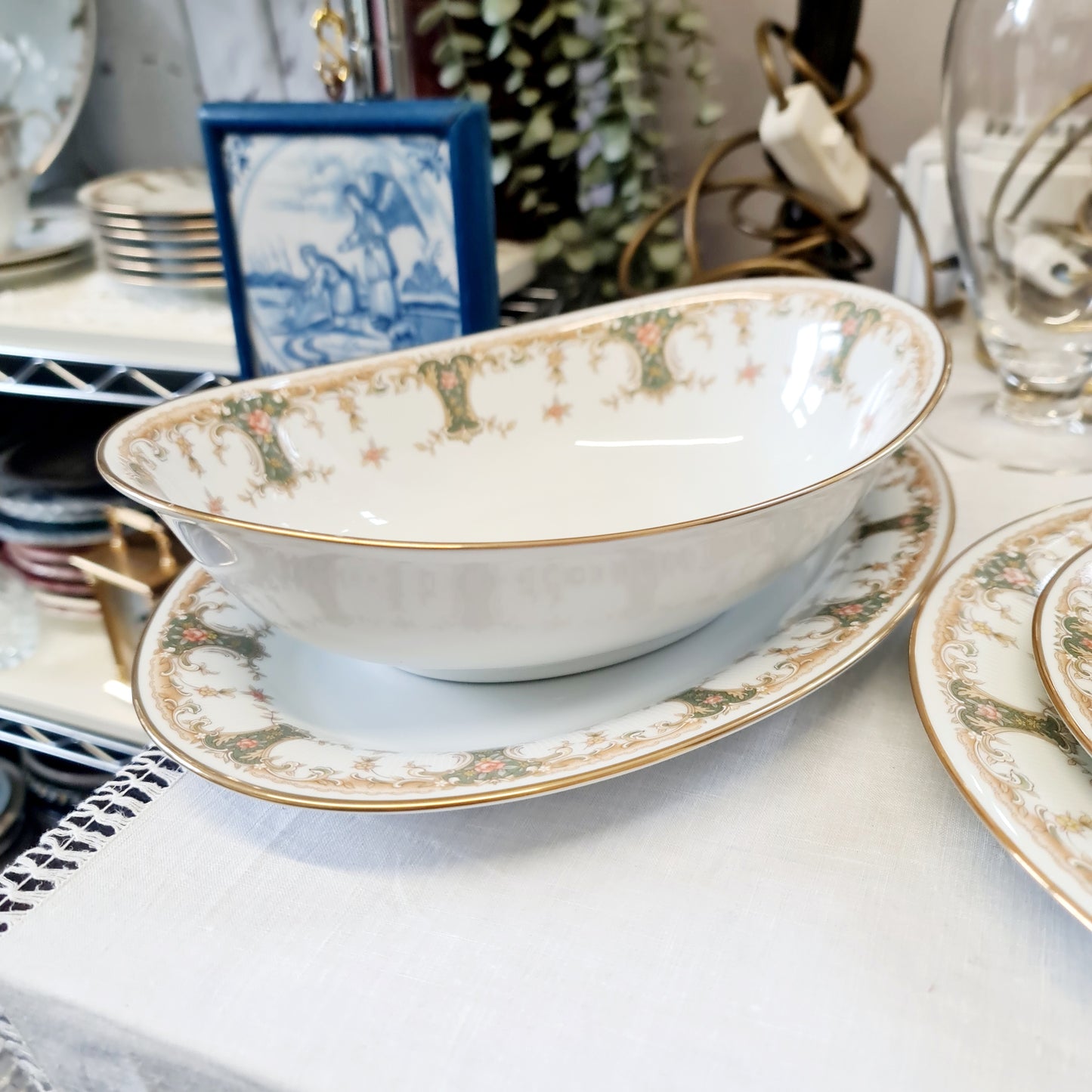HIGH quality Noritake Dinner set