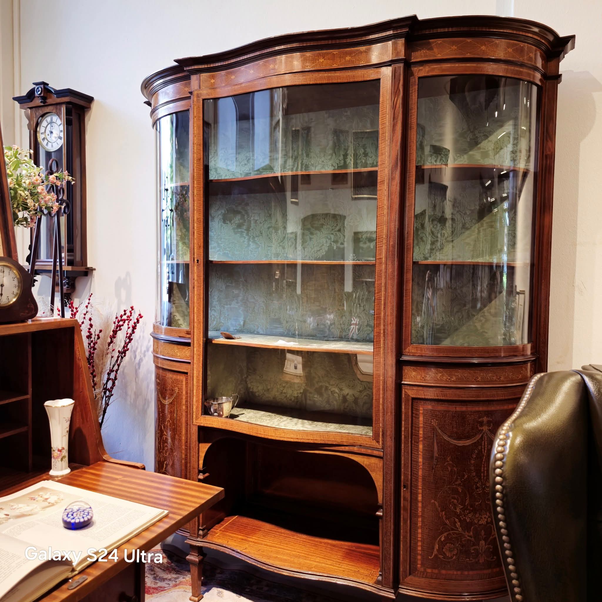 Magnificent Antique Mahogany Bow-Front Display Cabinet | Sheraton Style, Edwardian