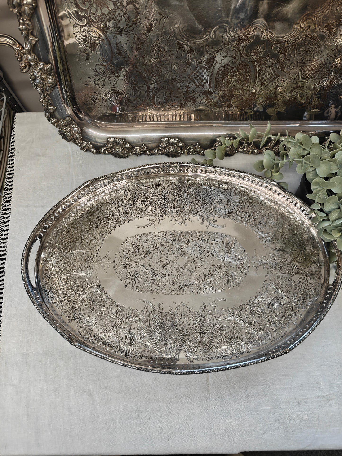 Beautiful Silver Plated on Copper Oval  Serving Tray with beautiful Gallery Sheffield England