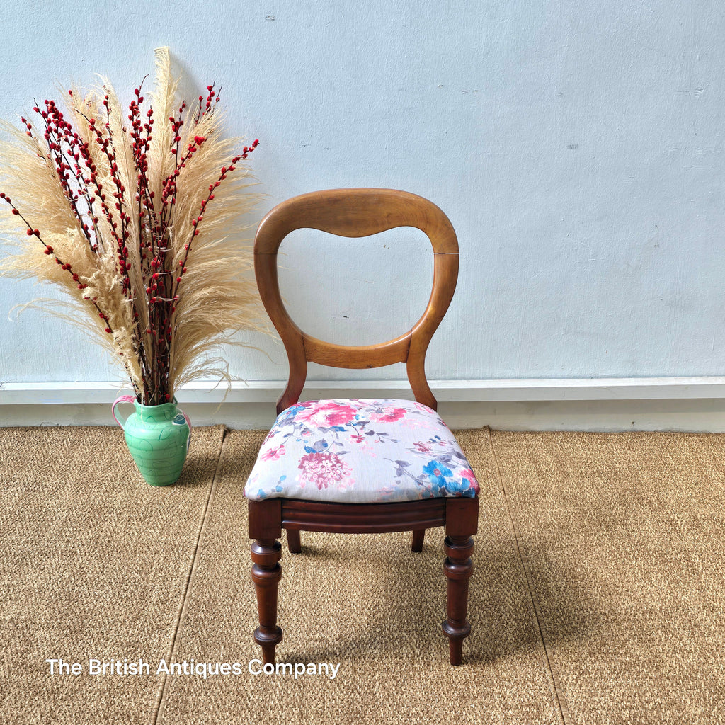 Victorian Style Mahogany Chair with Sprayed Legs