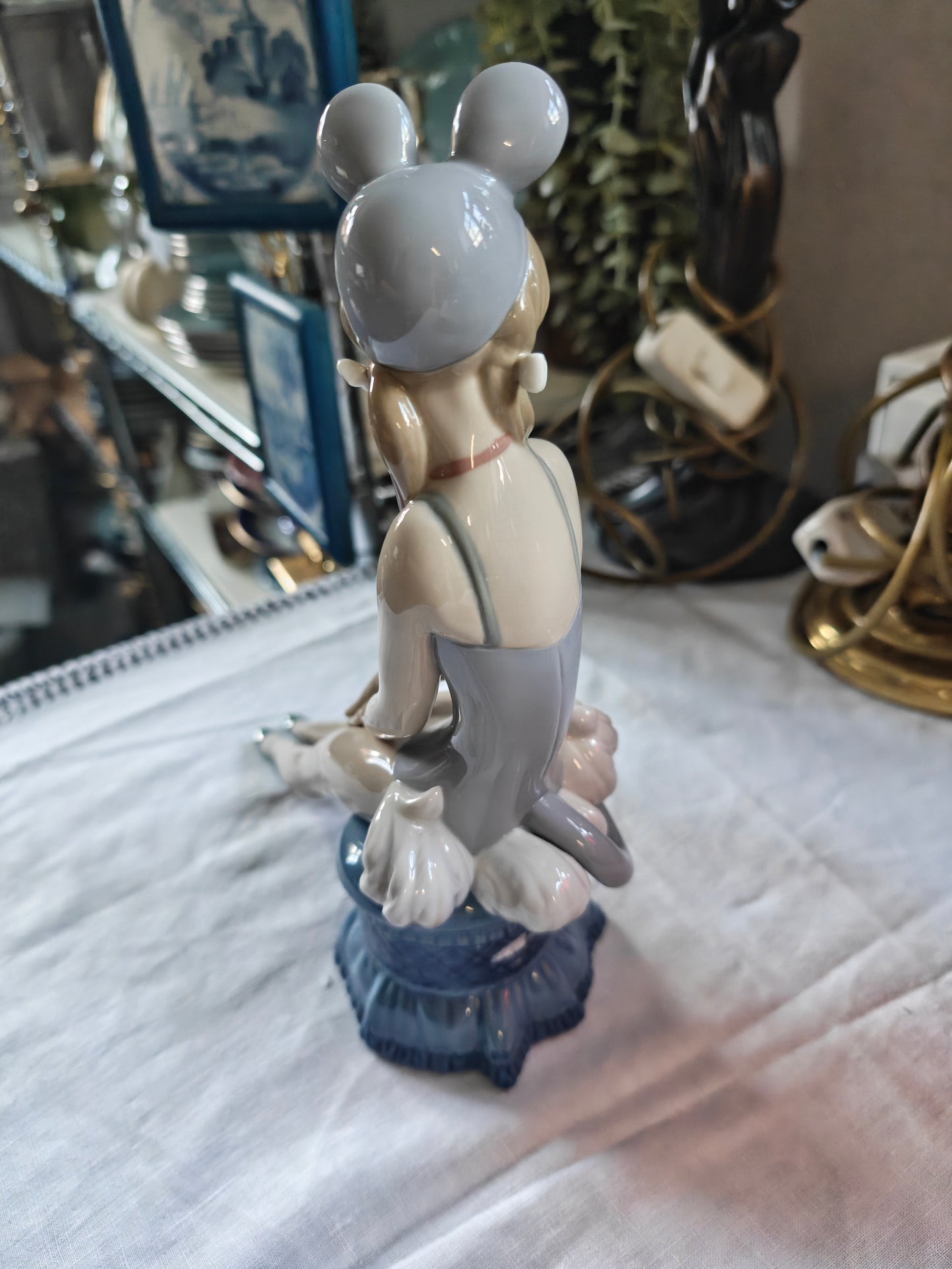 Lladró porcelain figurine very good condition