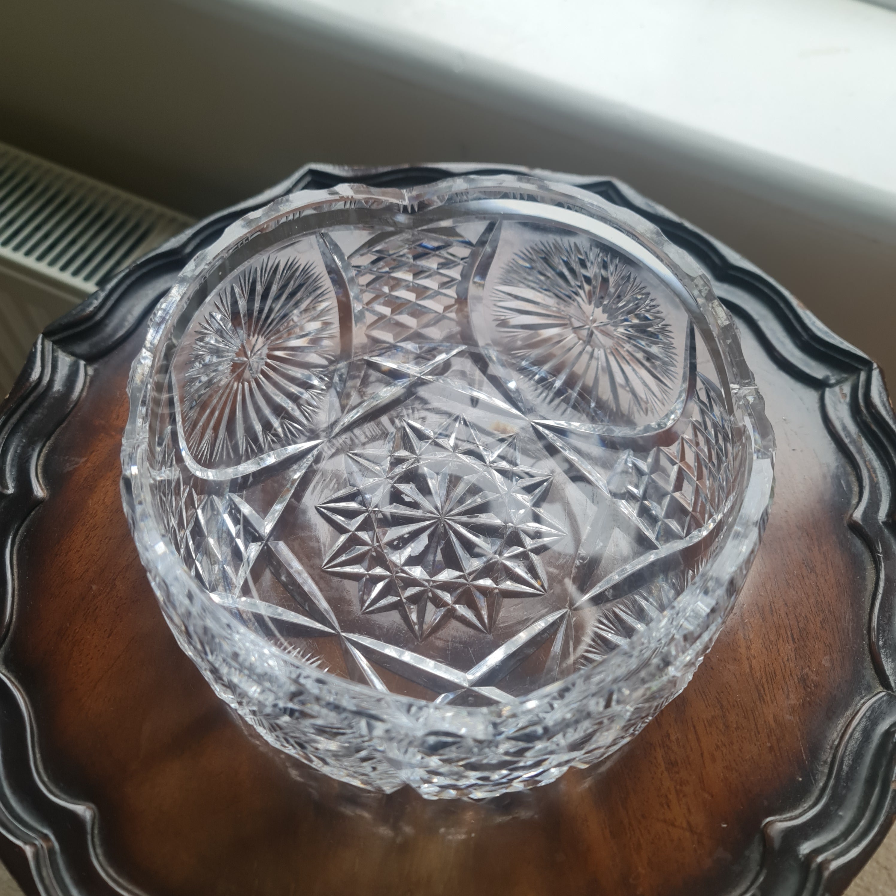 Stunning vintage heavy handcut crystal bowl with starburst design
