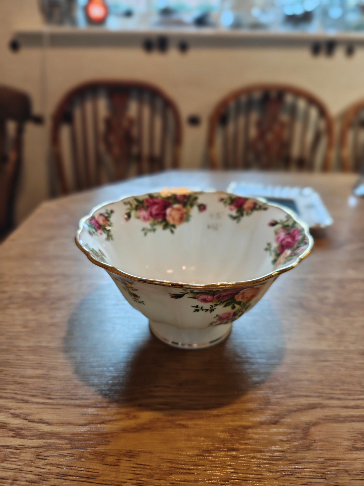 Rare Royal Albert Old Country Rose Bowl -1962 version made in England W 16.5 x h 8.9 cm