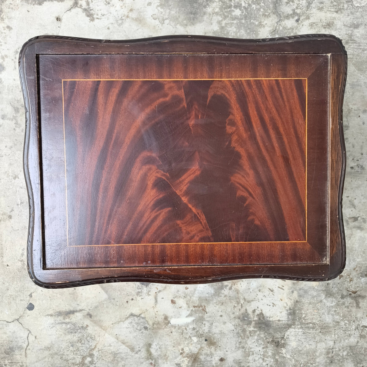 Circa 1910 Edwardian Queen Anne Revival Flame Mahogany Nesting Tables