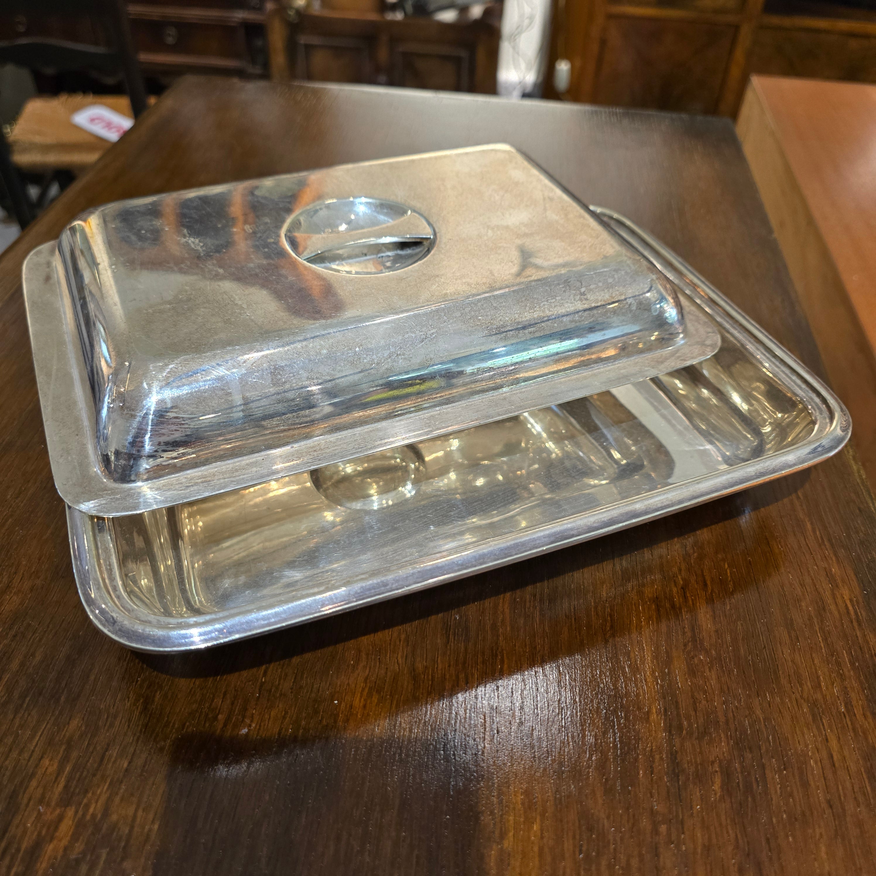 Walker & Hall Sheffield Silver Plated Serving Dish