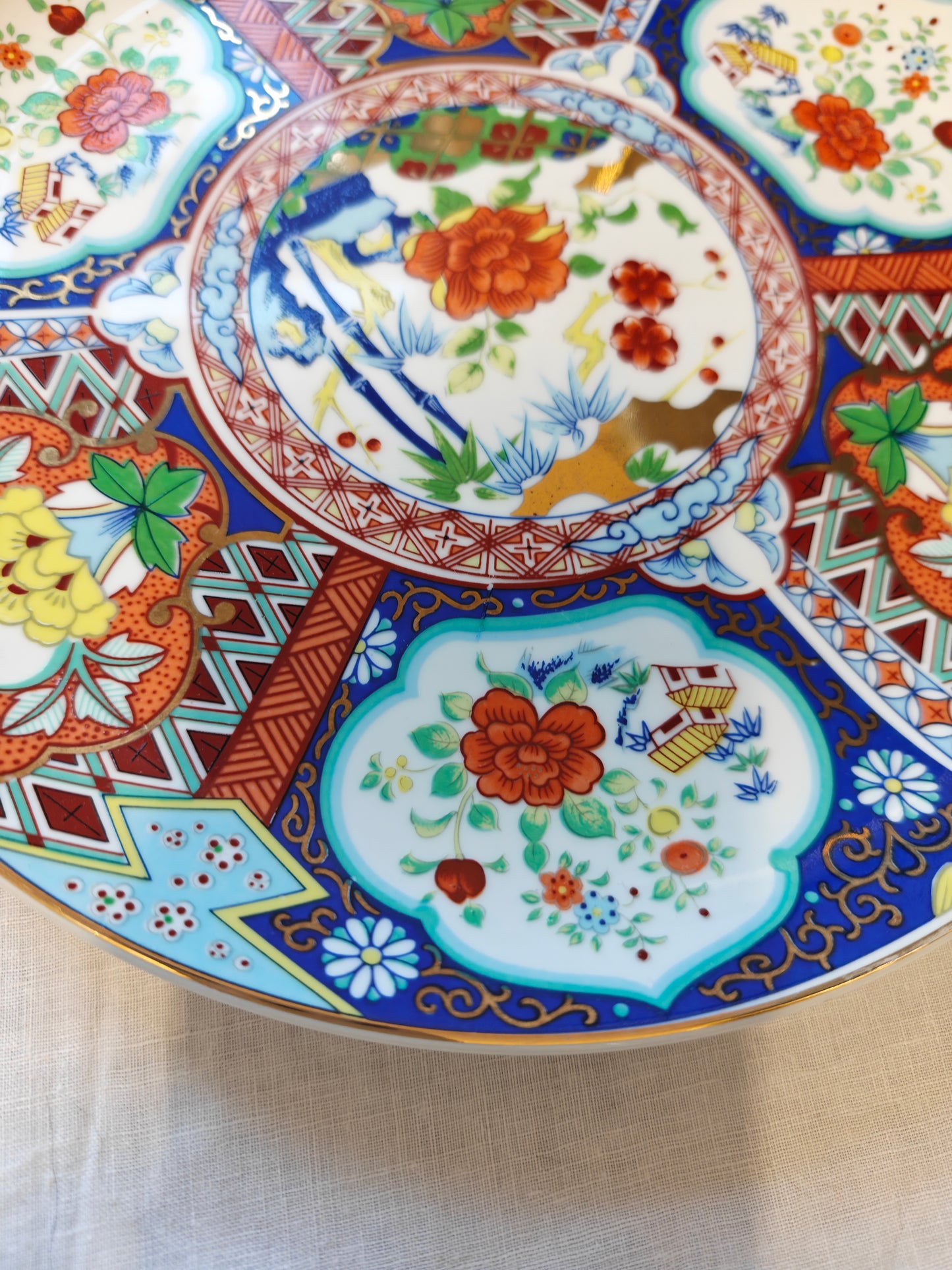 Japanese Imari Ware Porcelain Plate, 10 1/4 VGC