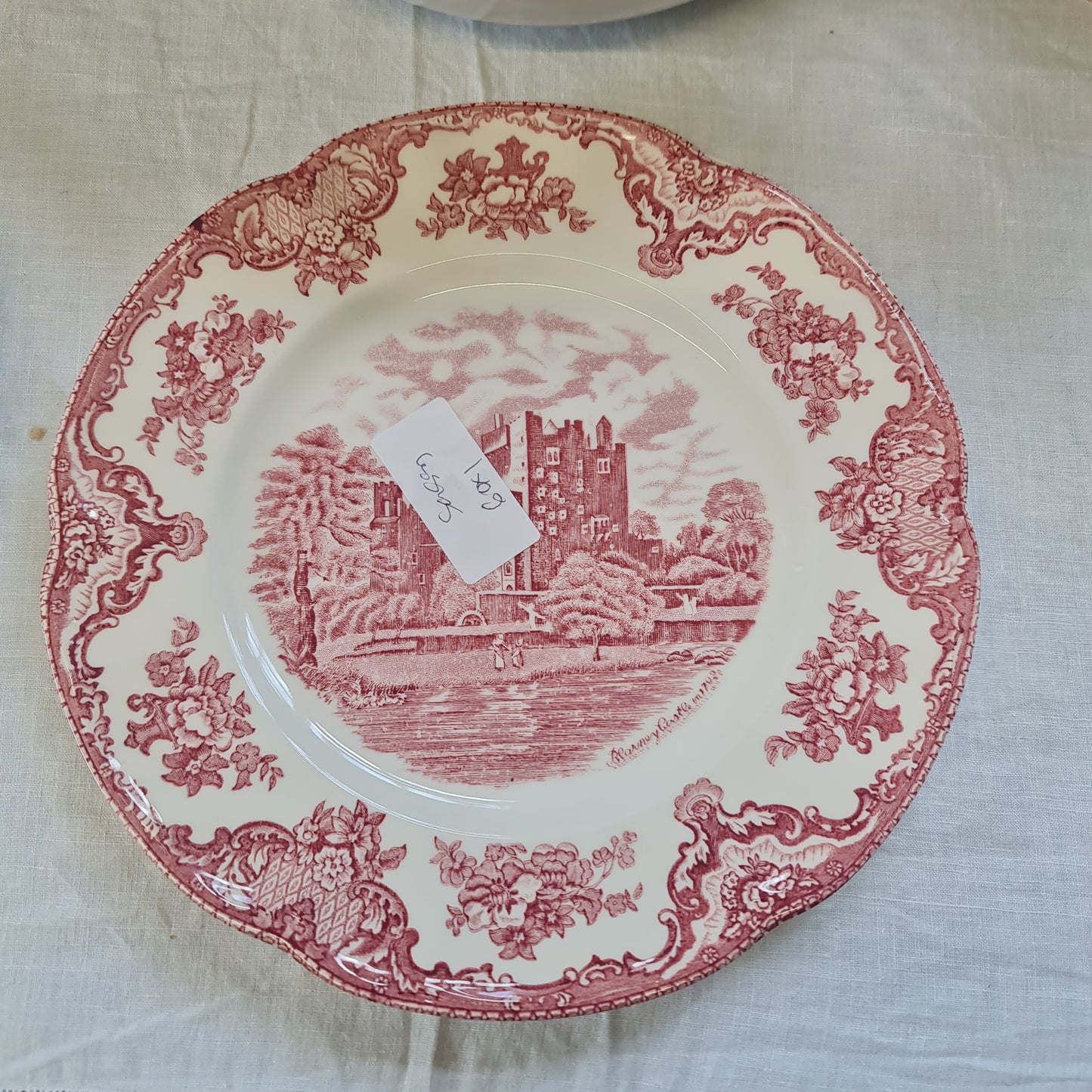 Assorted cranberry dinner plate