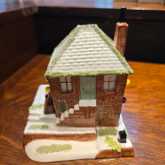 Coalport Fine Bone China The Fisherman's Cottage