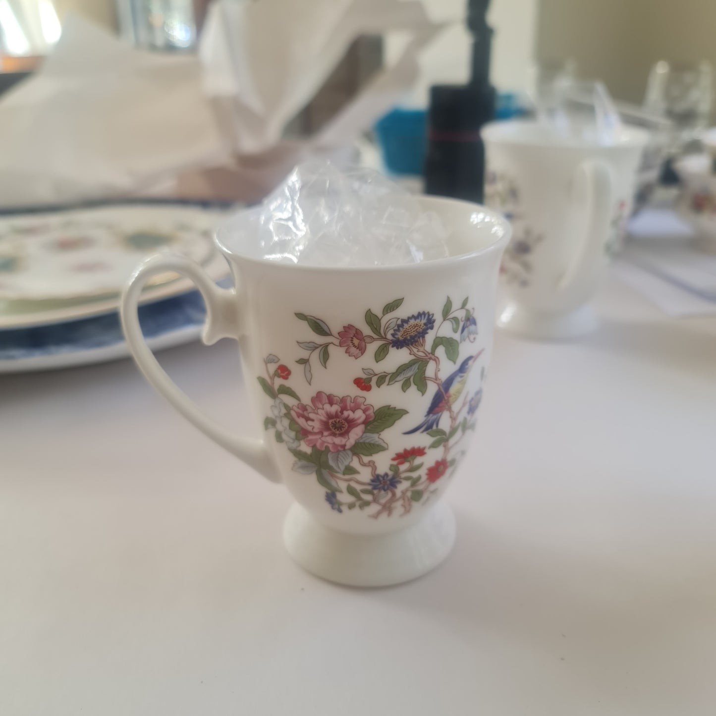 Anysley Pembroke drink mug 16 cm tall- brand new