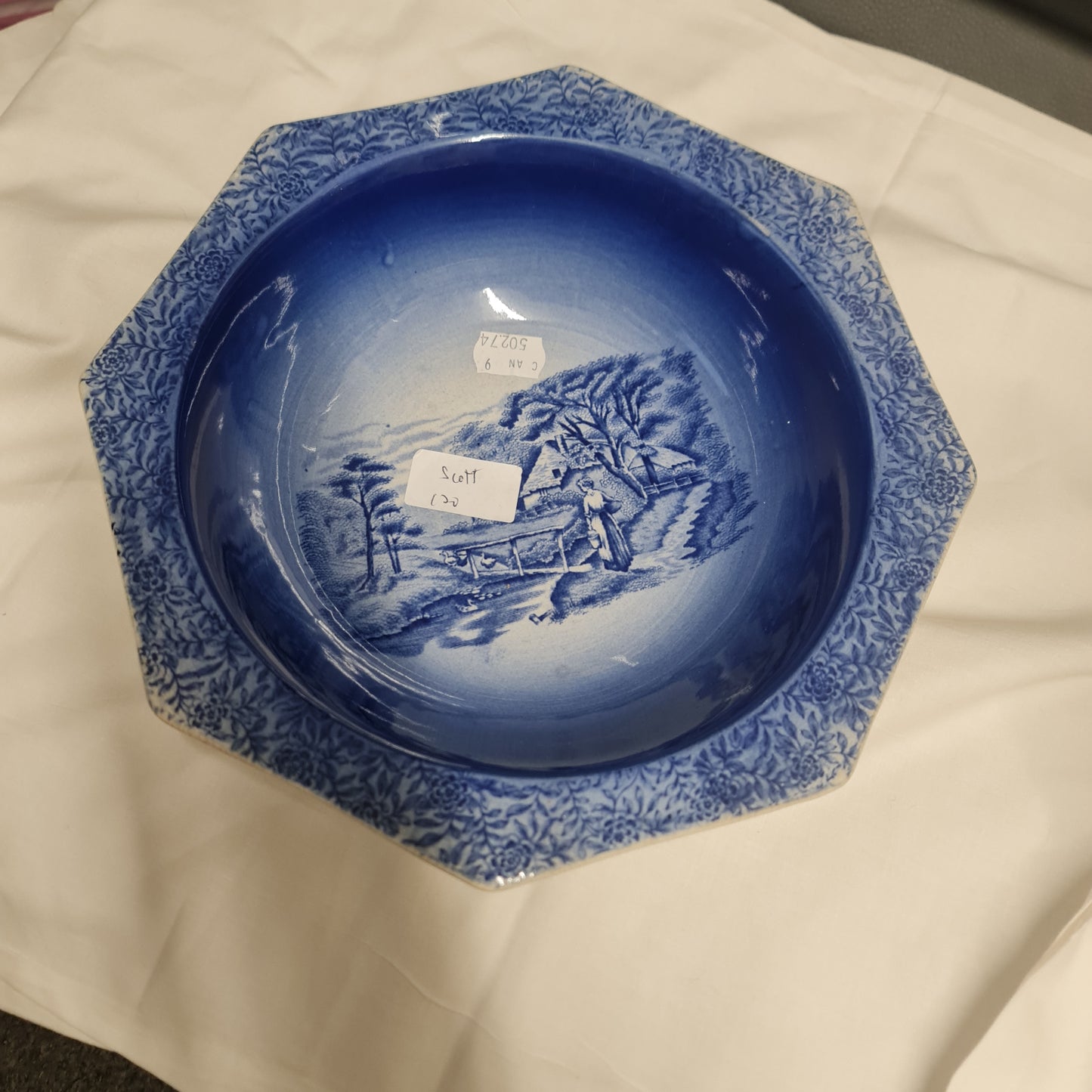 Rare Davenport big fruit bowl - minor crazing