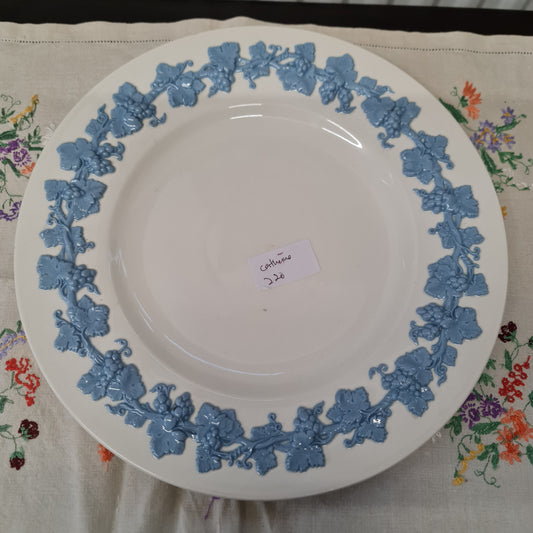 Wedgwood  queenware 27 cm big  plate