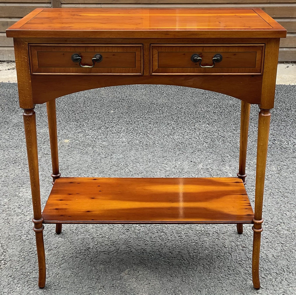 [Pre-Order]Good quality yew wood side table raised on turned legs.