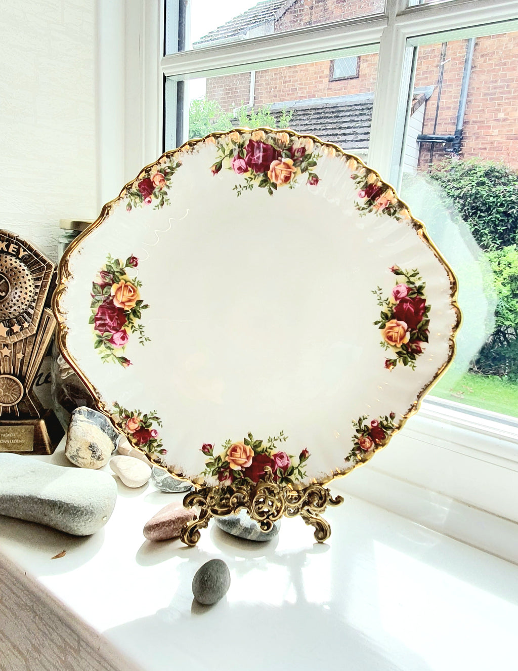 Royal Albert Old Country Rose Big Sandwich Plate from England 26 cm