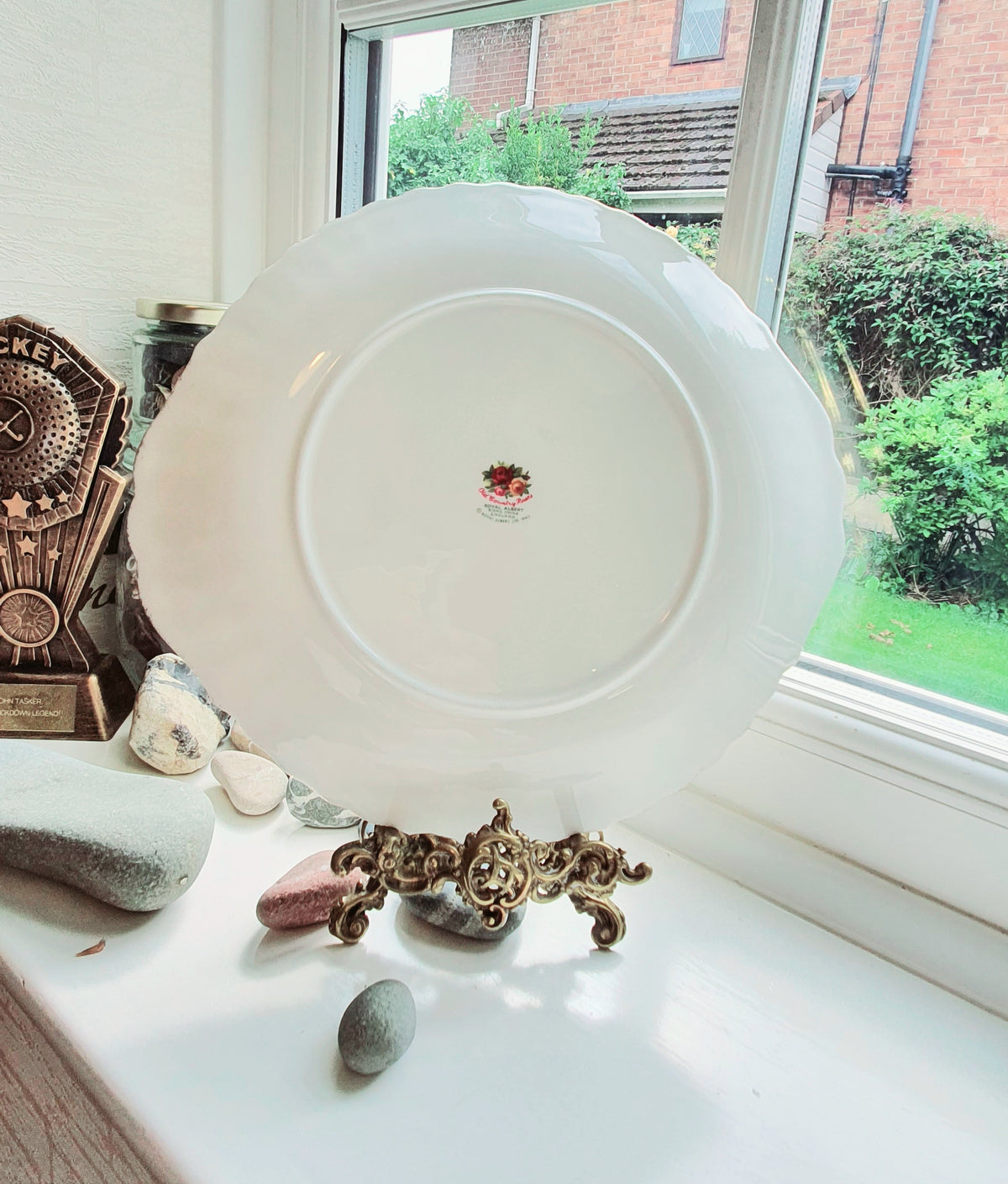 Royal Albert Old Country Rose Big Sandwich Plate from England 26 cm