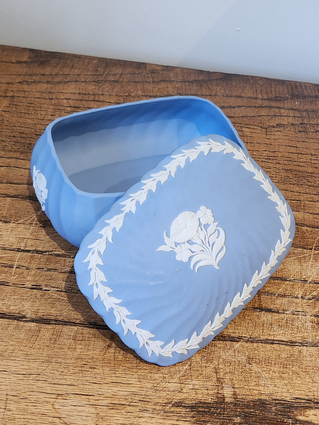 Wedgwood Blue Jasper Rectangle Candy box