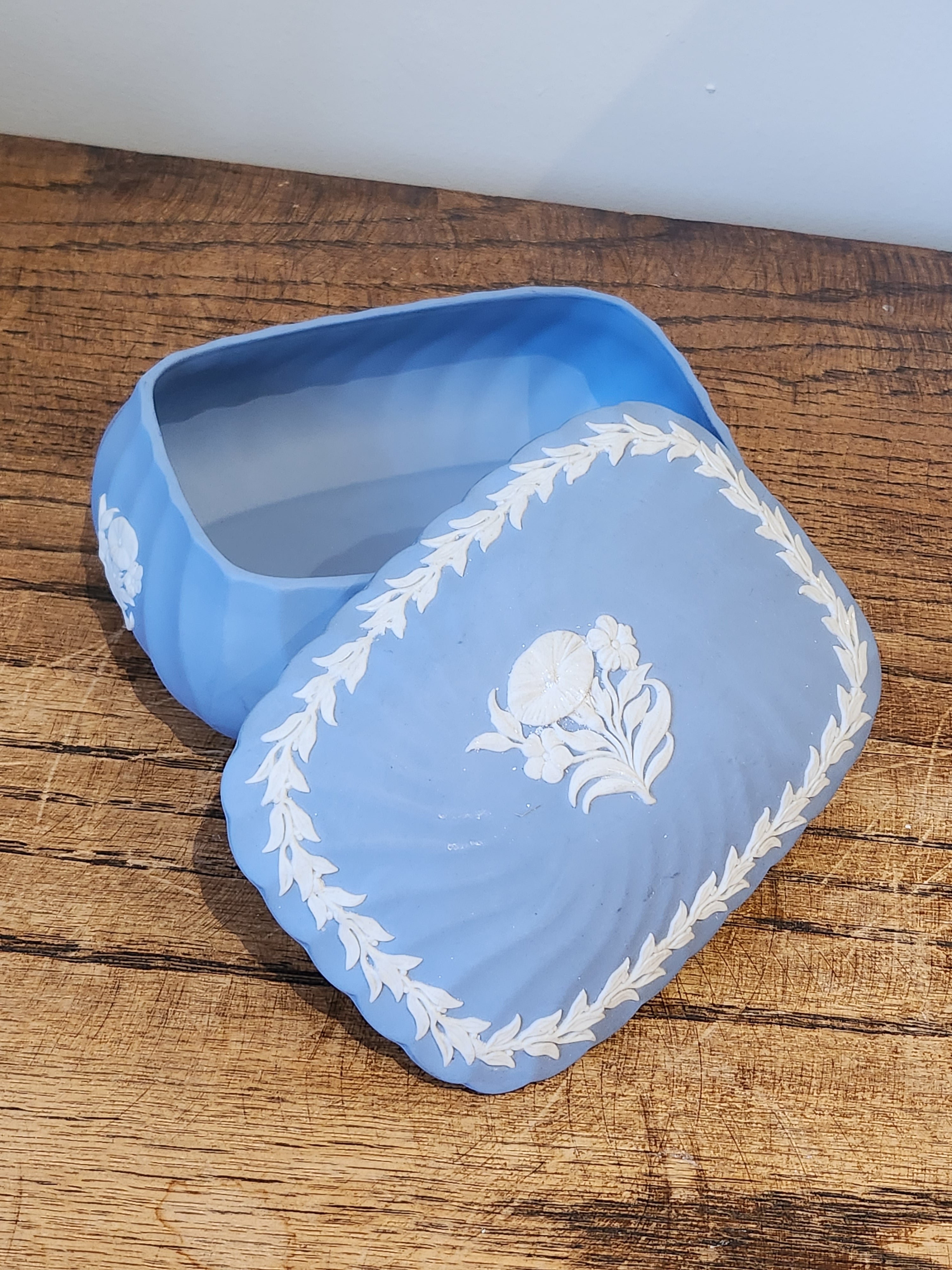 Wedgwood Blue Jasper Rectangle Candy box
