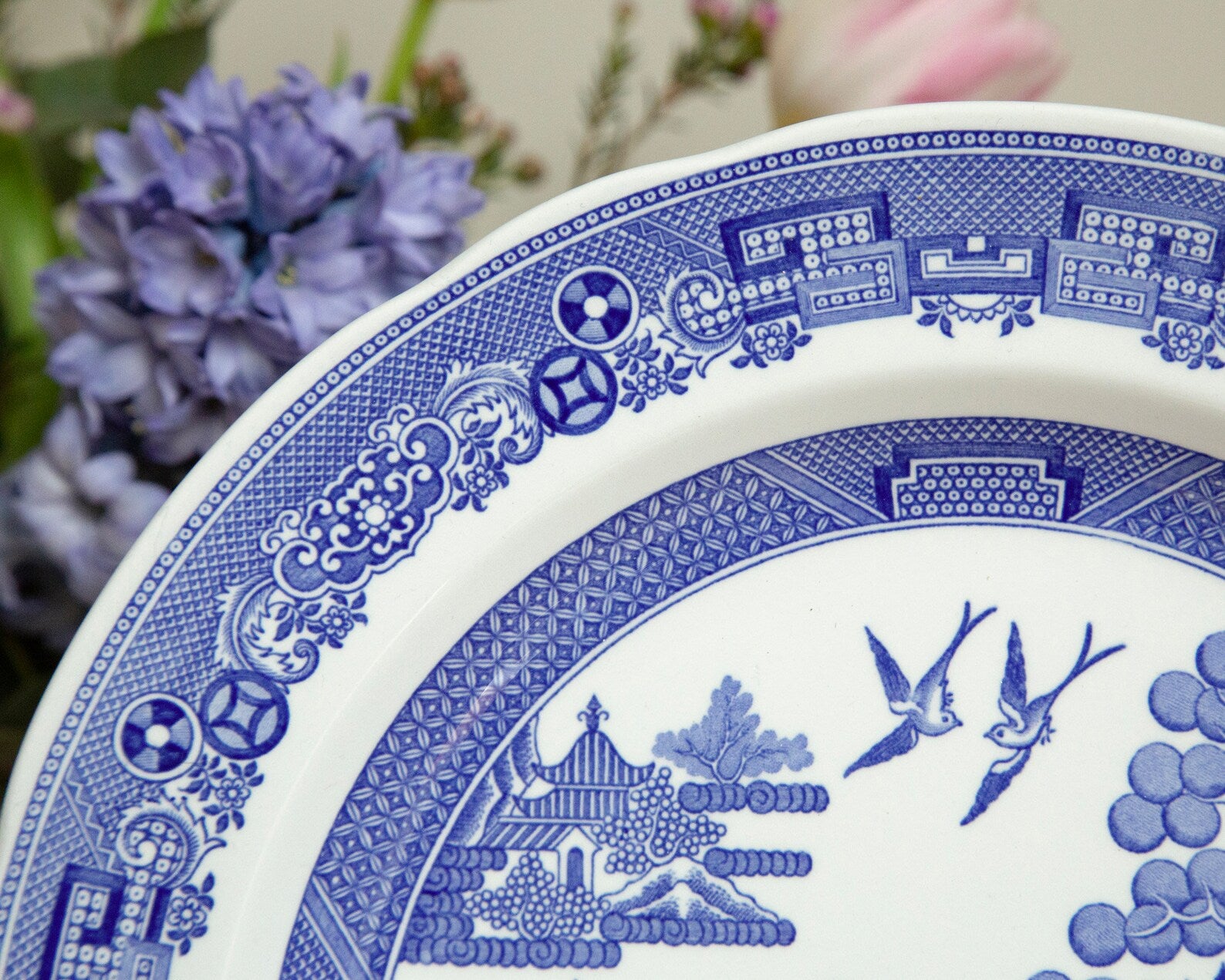 Spode Willow blue and white big Plate – The British Antiques Company