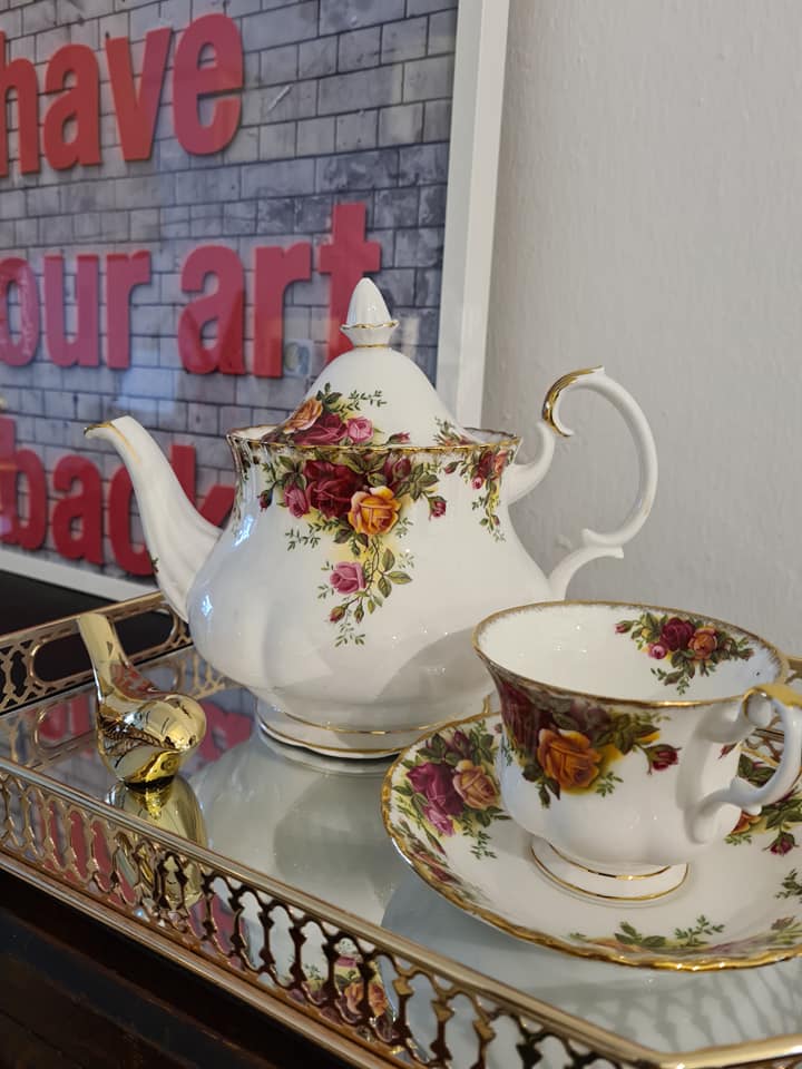 Royal Albert Old Country Roses Vintage Teapot