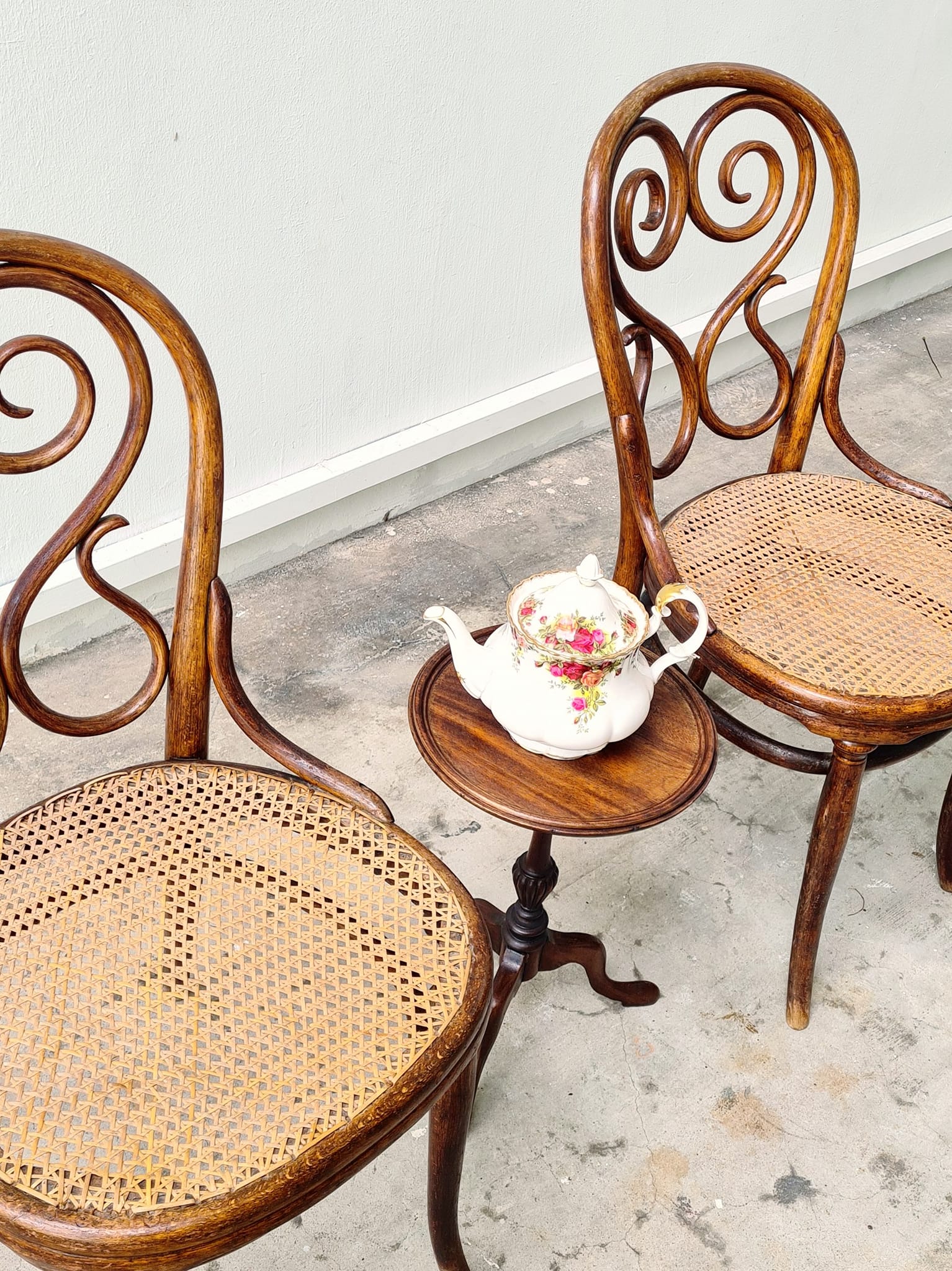 Original Thornet bent wood chair from England 