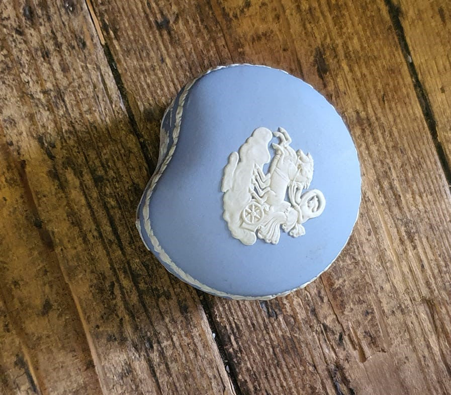 Wedgwood Blue Kidney-Shaped Trinket Dish With Lid- Chariot design